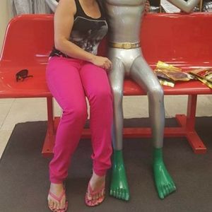 🌠Celebrity Pink size 9🌠